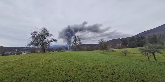 In Wehr brennt ein Industriebetrieb. wehra areal wehr