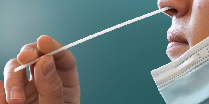 Nach zahlreichen anderen Ländern haben auch Australien und Kanada negative Corona-Tests als Voraussetzung für die Einreise aus China angekündigt. Als Grund nannten beide Länder die rasant steigenden Covid-Fallzahlen in der Volksrepublik. (Archivbild) Nach zahlreichen anderen Ländern haben auch Australien und Kanada negative Corona-Tests als Voraussetzung für die Einreise aus China angekündigt. Als Grund nannten beide Länder die rasant steigenden Covid-Fallzahlen in der Volksrepublik. (Archivbild)