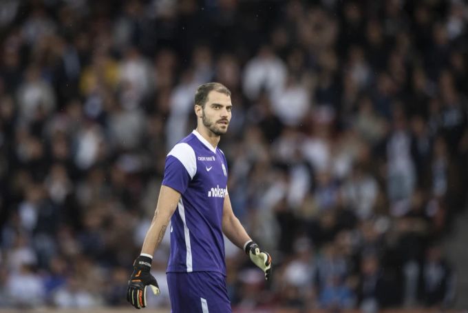FCZ-Goalie Yanick Brecher fällt wegen einer Knieverletzung lange aus. FC Zürich Fussball-Talk
