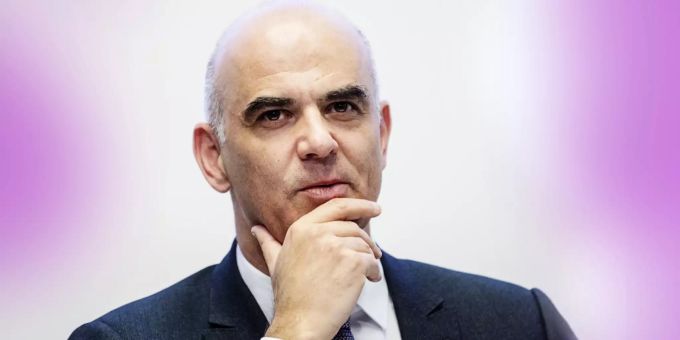 Berset stellt klar - «Senioren dürfen sich frei bewegen – mit Vorsicht»