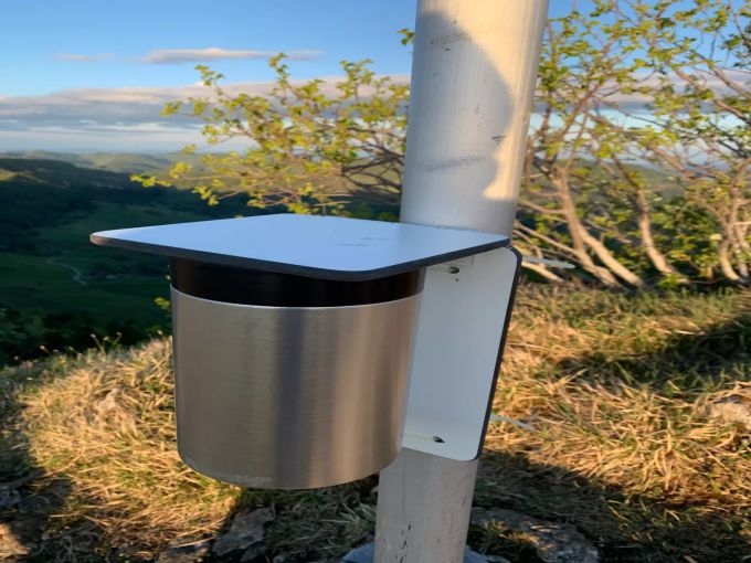 Ein Aschenbecher soll helfen, den Vogelberg sauber zu halten. Aschenbecher Vogelberg Mümliswil
