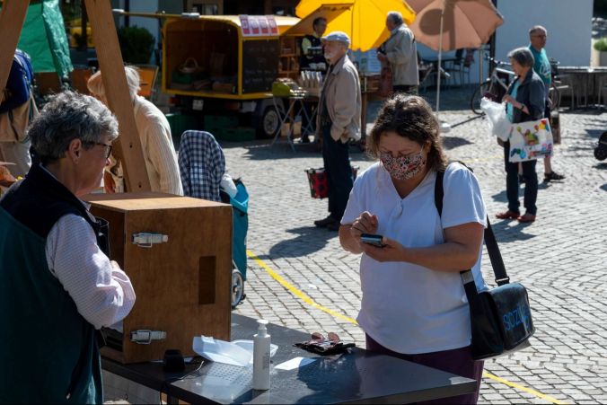 Bargeldlos Bezahlen am Wochenmärit