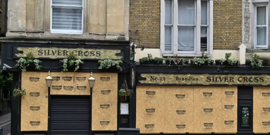 Ab dem 4. Juli sollen geschlossene Pubs in England Geschichte sein