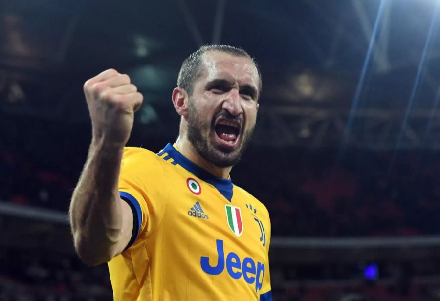 Auch Altmeister Giorgio Chiellini macht weiter.