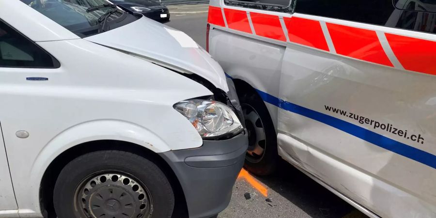 Es entstand Sachschaden von mehreren Tausend Franken.
