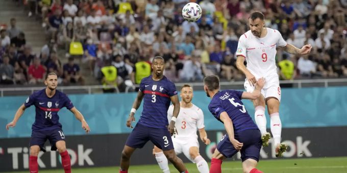 Haris Seferovic überzeugt im Achtelfinal an der Euro 2020 als Doppeltorschütze. Euro 2020
