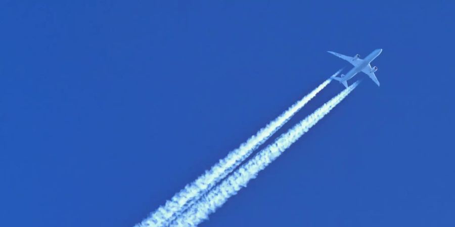 Flugzeug