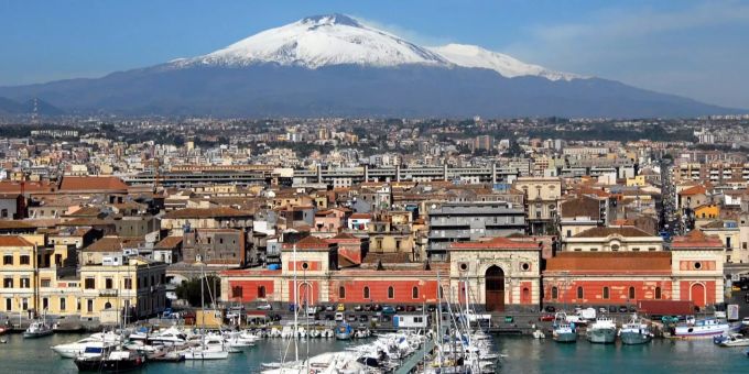 Auf Sizilien sind die Wintermonate mild. Catania