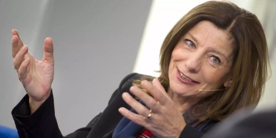 Ursula Krechel wird geehrt. Foto: Arno Burgi/dpa-Zentralbild/dpa