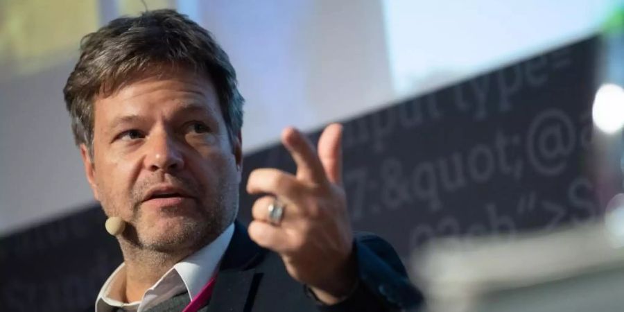 Grünen-Chef Robert Habeck geht davon aus, dass die grosse Koalition bis 2021 hält. Foto: Sebastian Gollnow/dpa