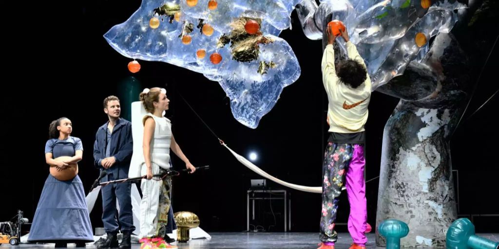 Christopher Rüping feiert Premiere von «Früchte des Zorns» in Zürich