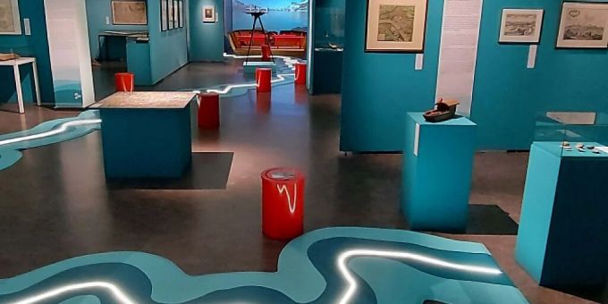Der Oberrhein zieht sich durch die Ausstellungsräume in Lörrach. Der Oberrhein zieht sich durch die Ausstellungsräume in Lörrach.