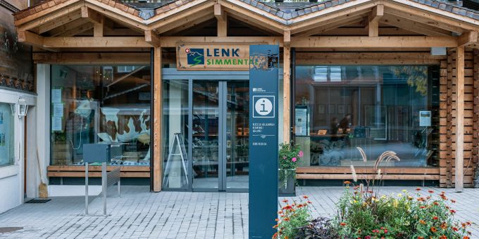 Lenk-Simmental Tourismus AG an der Rawilstrasse 3 in Lenk. - Lenk Lenk-Simmental Tourismus AG an der Rawilstrasse 3 in Lenk. - Lenk