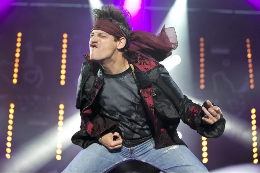 Marc 'Airbreaker' Dumont aus Deutschland während den 22. Luftgitarren-Weltmeisterschaften 2017 in Oulu, Finnland. (Archivbild)