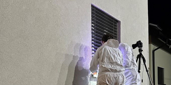 In Oberglatt ZH ist ein Mann getötet worden. Die Polizei ermittelt. Oberglatt Tötungsdelikt