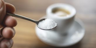 «Geschmack leidet» - Bund will Zucker und Salz im Essen reduzieren