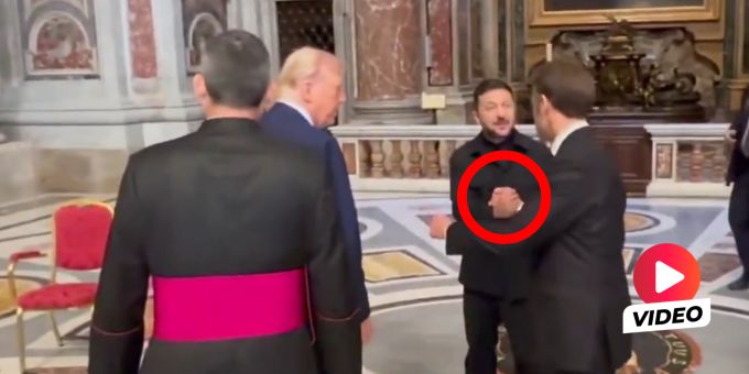 Trump nicht - Darum begrüsste Macron nur Selenskyj mit «Bro-Handschlag» Trump nicht - Darum begrüsste Macron nur Selenskyj mit «Bro-Handschlag»