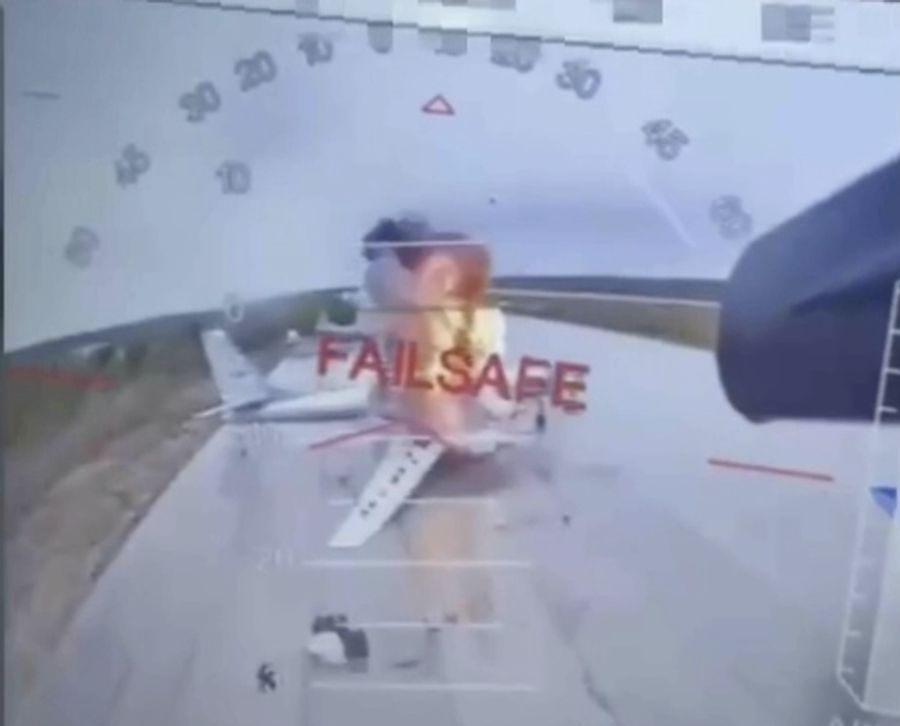 Flugzeug explodiert Drohnenangriff Russland