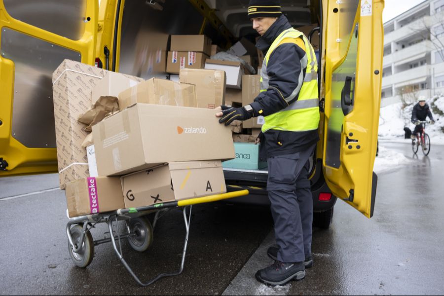 Die Post sei zu 97 Prozent pünktlich, Planzer zu 96 Prozent. Auch bei der Zufriedenheit gebe es kaum einen Unterschied.