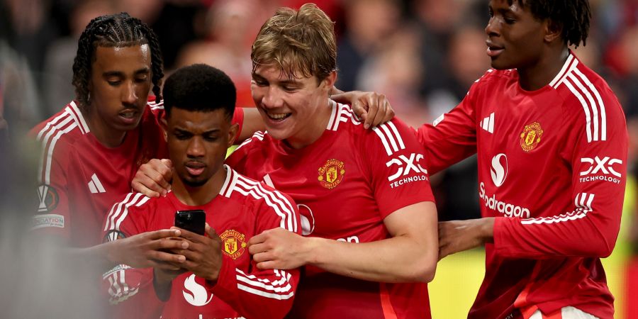 Manchester United Selfie Jubel