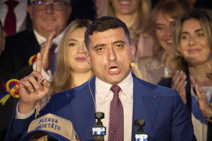 Simion will sich seine Niederlage nicht recht eingestehen. rumänien