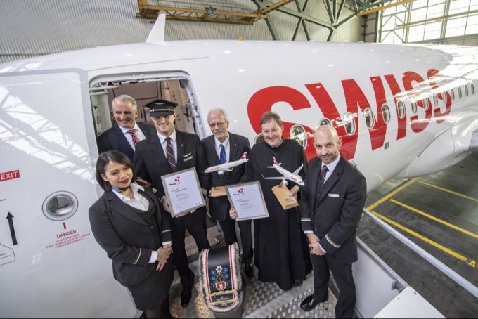 Bei der Swiss ist die Crew dafür ausgebildet, im Notfall Erste Hilfe zu leisten. Swiss Crew