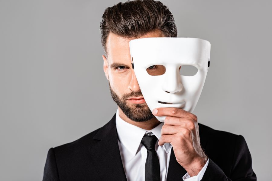 mann mit maske