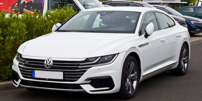 VW Ayrton R-Line