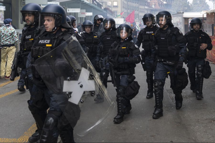 An der unbewilligten Palästina-Demonstration in Bern vor zehn Tagen wurden insgesamt 18 Personen verletzt.