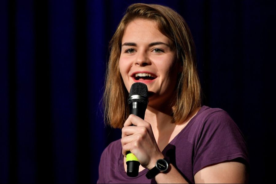 Hazel Brugger wird mit einem «Bambi» geehrt.