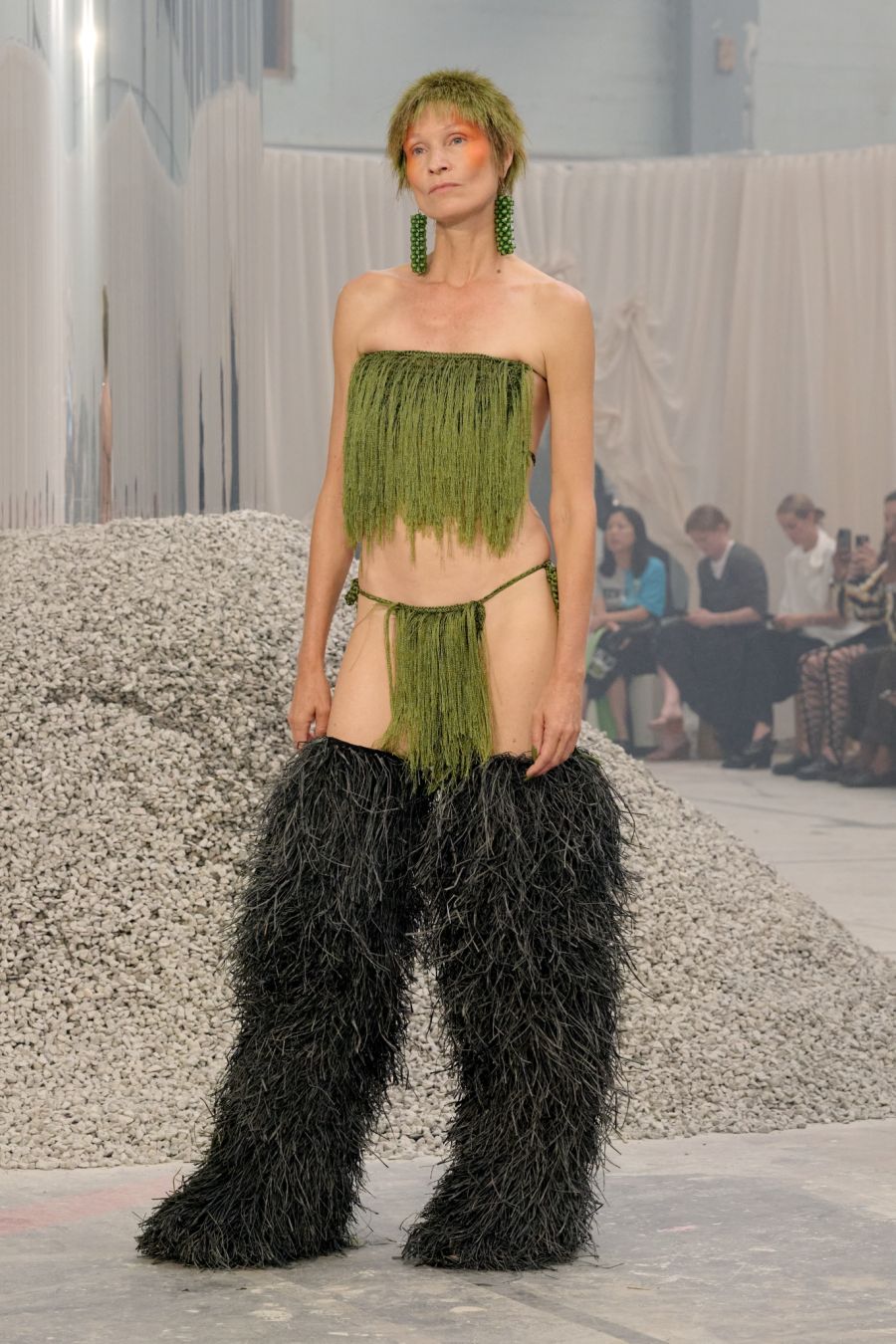 Frau Fasern Runway