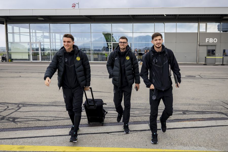 YB ist heute nach Bukarest gereist.