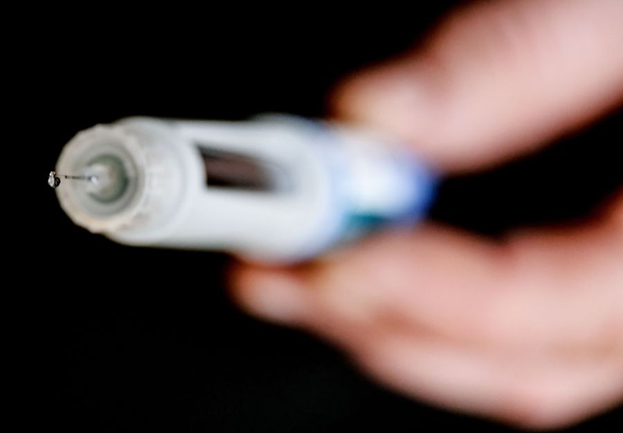 Übergewicht und Fettleibigkeit sollten so früh wie möglich angegangen werden. Bei jungen Patienten könnte dies bereits in der Kindheit mithilfe von Abnehmspritzen geschehen.