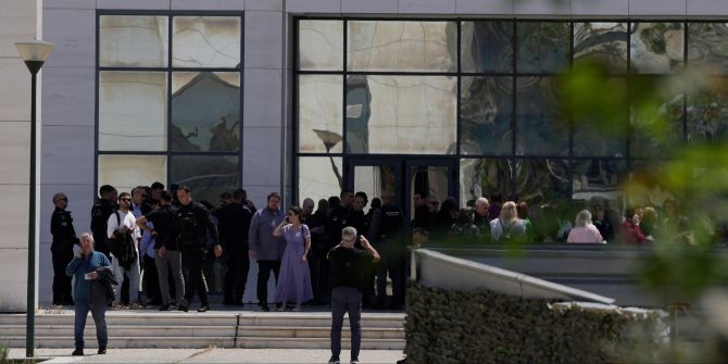 Athen Gebäude Schüsse