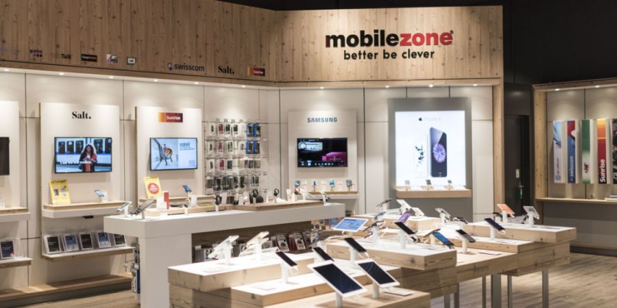 Der Handyanbieter Mobilezone übernimmt die AK Group mit dem Onlinehändler Apfelkiste.ch und dem Detailhandelsmarken-Spezialisten Marein, wie am Donnerstag bekannt wurde. Der Vollzug d...