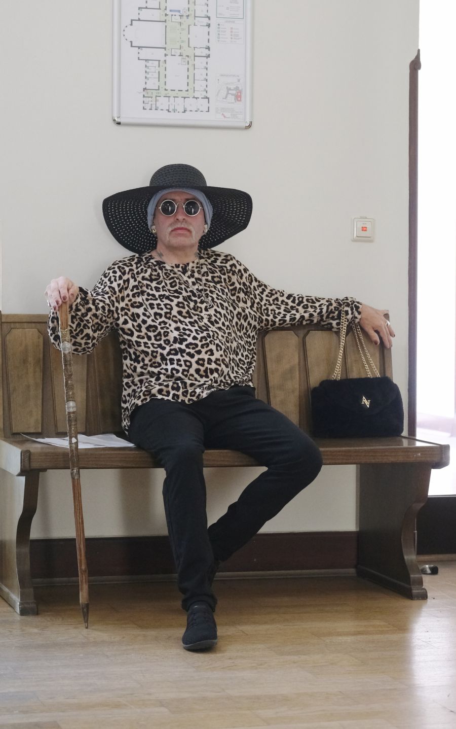 Die Staatsanwaltschaft kam dem Wunsch, in ein Frauengefängnis zu kommen, nach. Liebich tauchte aber ab.