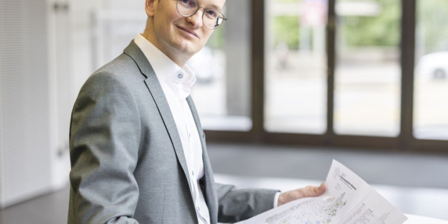 Der 39-jährige Baudirektor will in der Zürcher Regierung bleiben. (Archiv)