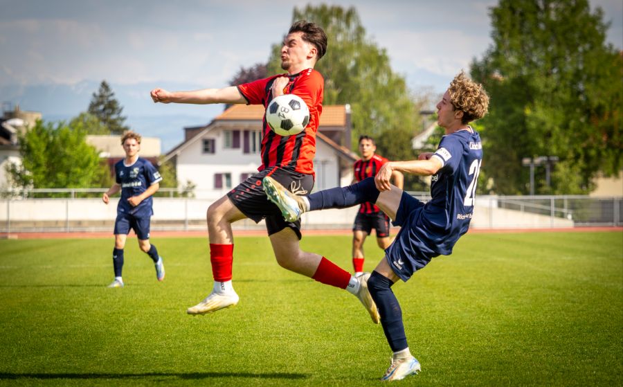 Nderim Nuhiu (FC Bern) gegen Devin Haldi (FC Dürrenast).