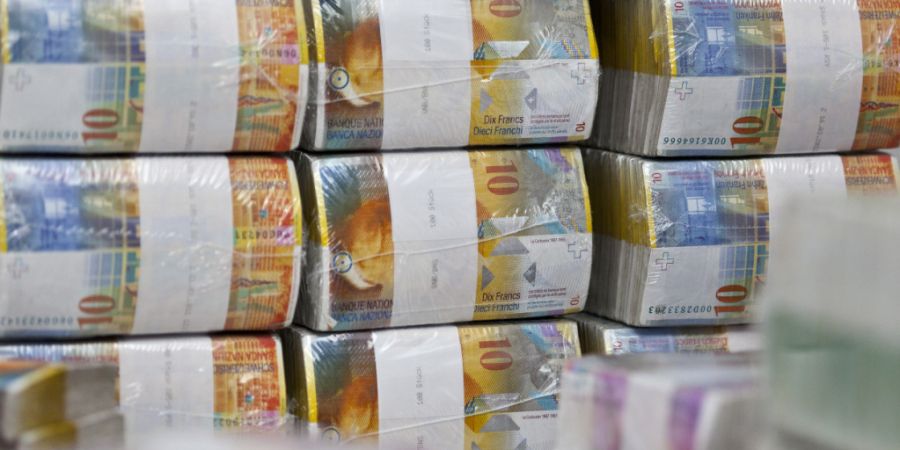 Die Unternehmen haben 2025 in Cham viel mehr Steuern abgeliefert als erwartet. (Symbolbild)