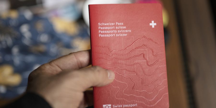 Das Basler Justiz- und Sicherheitsdepartement geht davon aus, dass sich die Zahl der Einbürgerungsgesuche vorübergehend verdoppeln wird. (Symbolbild)