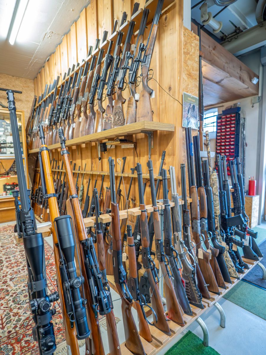 Büchsen Waffen Ausstellung Laden