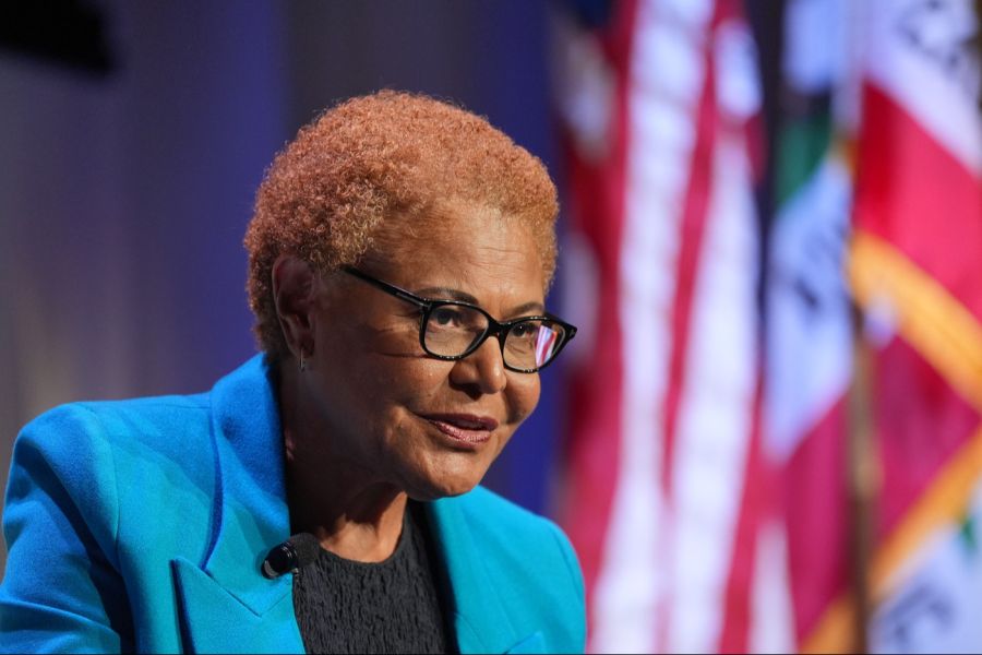 Die Bürgermeisterin von Los Angeles, Karen Bass, reagierte empört.
