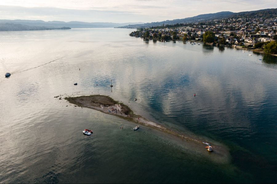 Der Zürichsee-Pegel befindet sich aktuell auf einem Rekordtief.