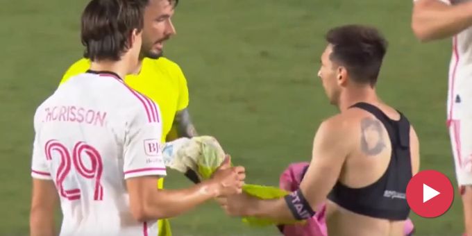 Nach 3:3-Remis - Roman Bürki ergattert sich Messi-Trikot gegen Miami