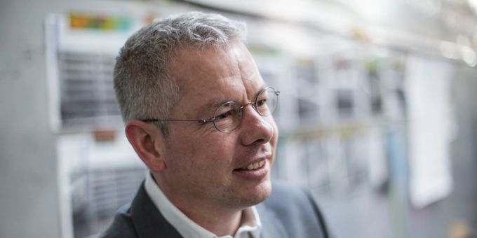 Daniel Costantino ist Kampagnenleiter bei der Organisation umverkehR. Daniel Costantino umverkehR Stadtklima-Initiativen