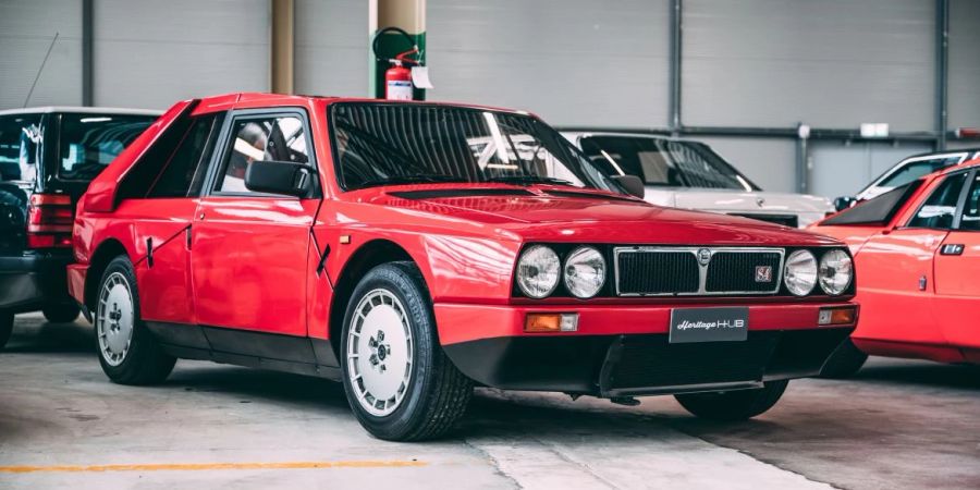 Lancia Delta S4 Stradale