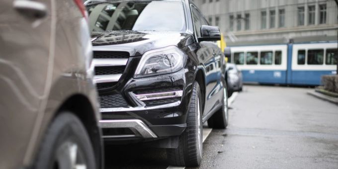 Künftig sollen die Gemeinden selbst entscheiden können, in welchen Siedlungen wie viele Parkplätze nötig sind. Gemeinden
