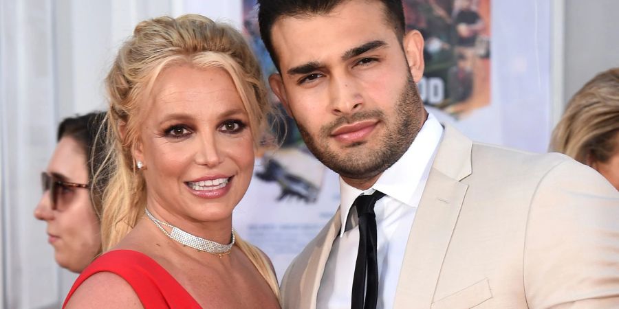 US-Popstar Britney Spears und Model Sam Asghari trennten sich nach einem Ehejahr.