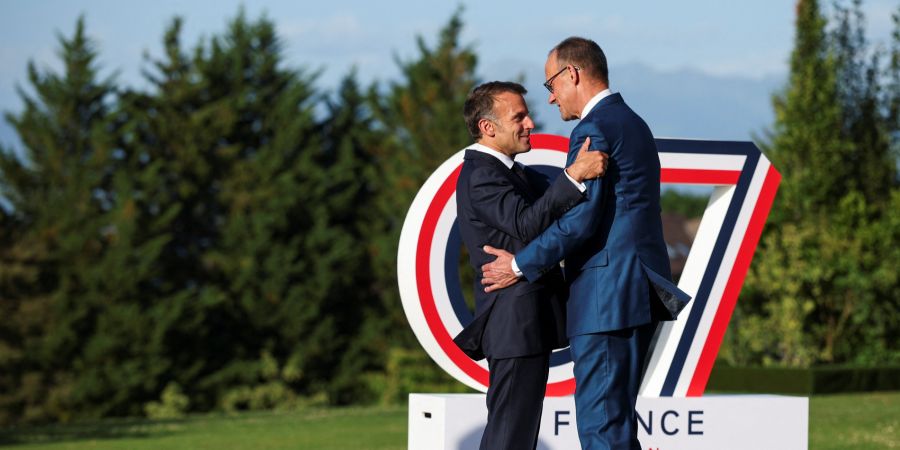 Merz Macron