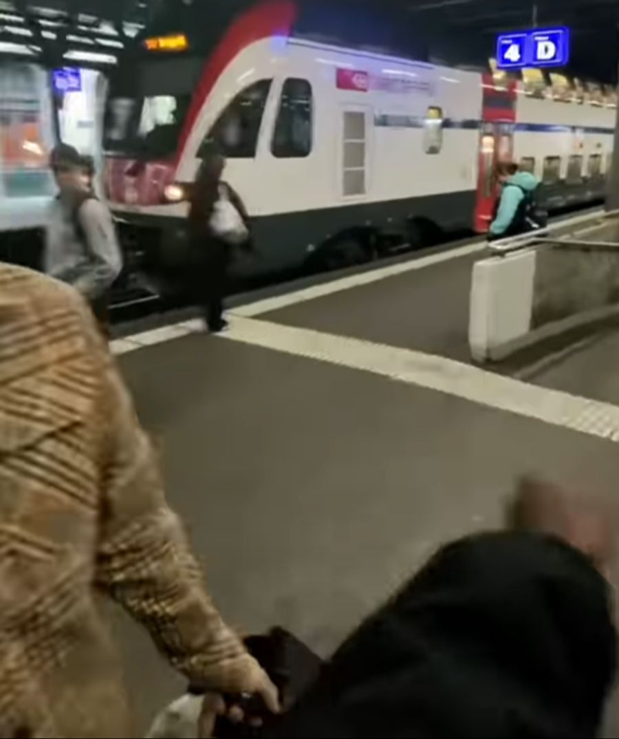 bahnhof